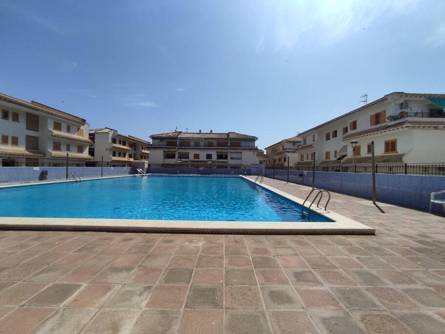 Apartamento Comodo A 300 Metros De La Playa Santa Pola Exterior photo